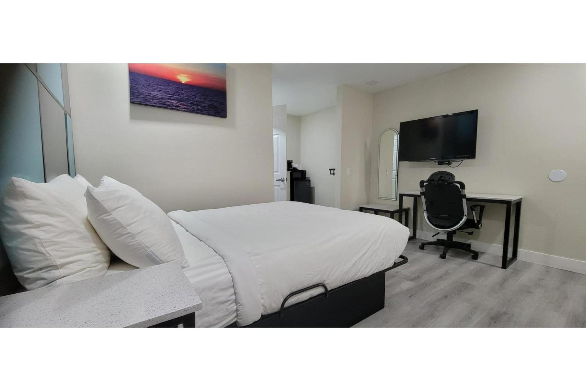 Hotel Avenida Victorville I 15 מראה חיצוני תמונה