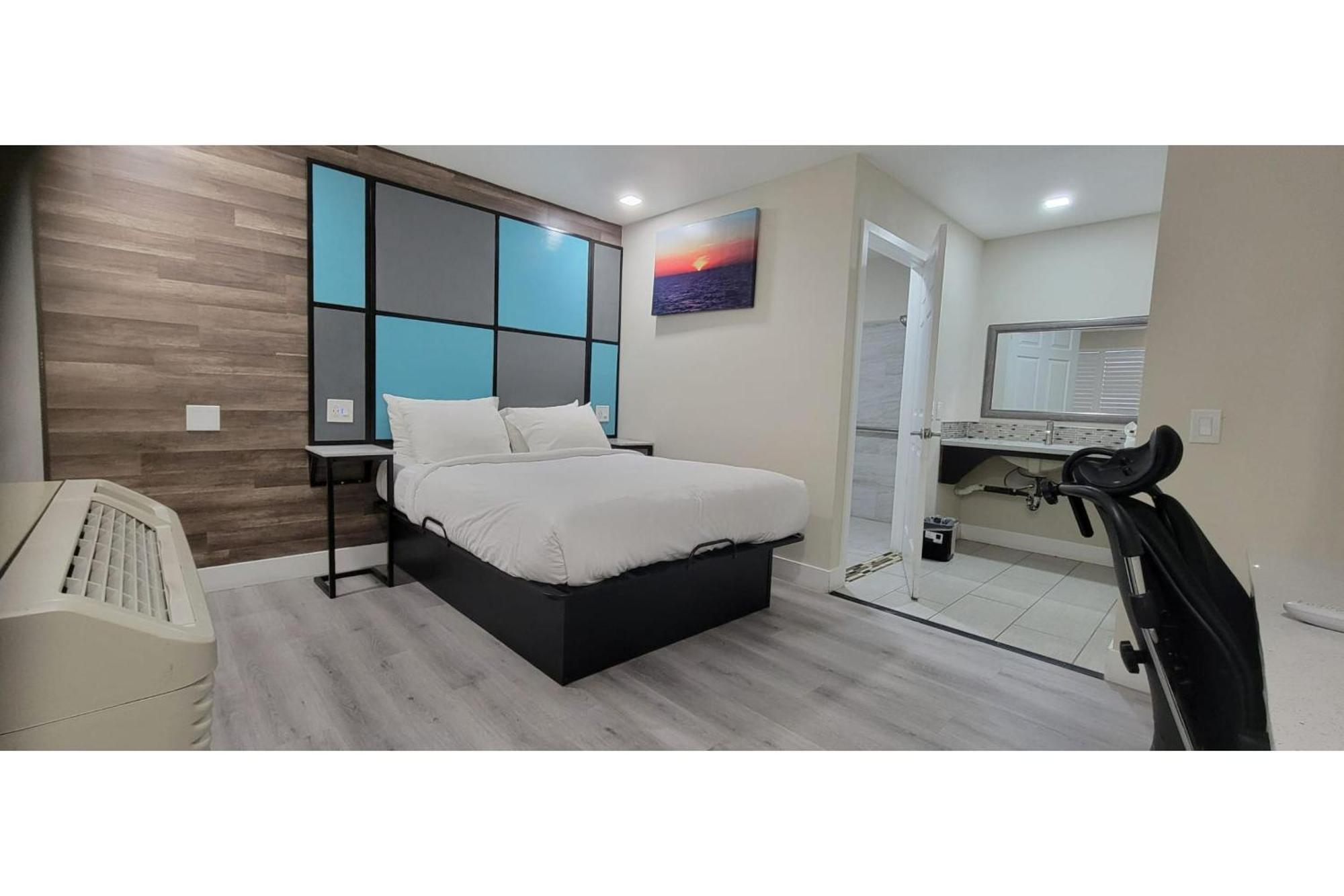 Hotel Avenida Victorville I 15 מראה חיצוני תמונה
