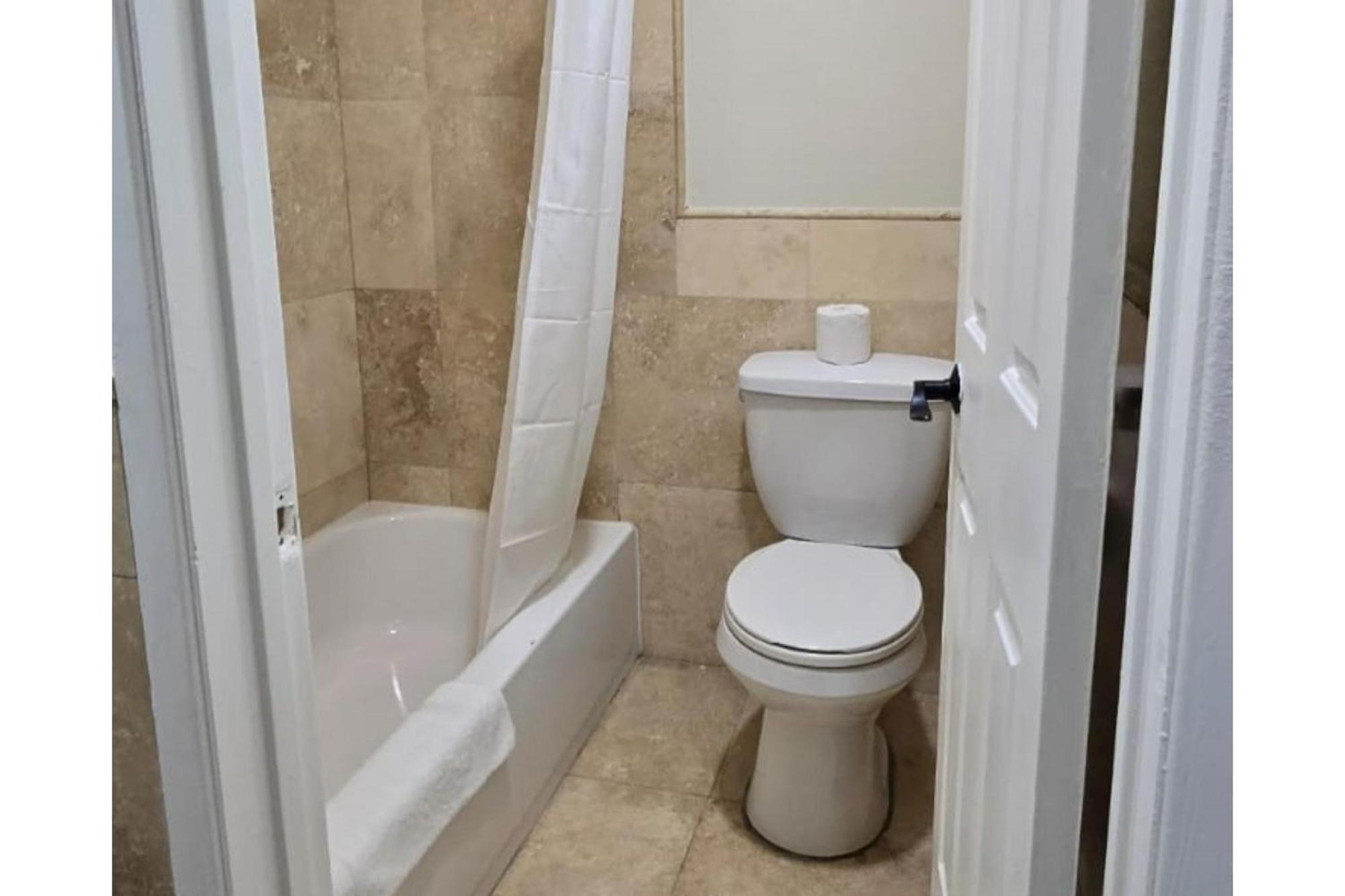 Hotel Avenida Victorville I 15 מראה חיצוני תמונה