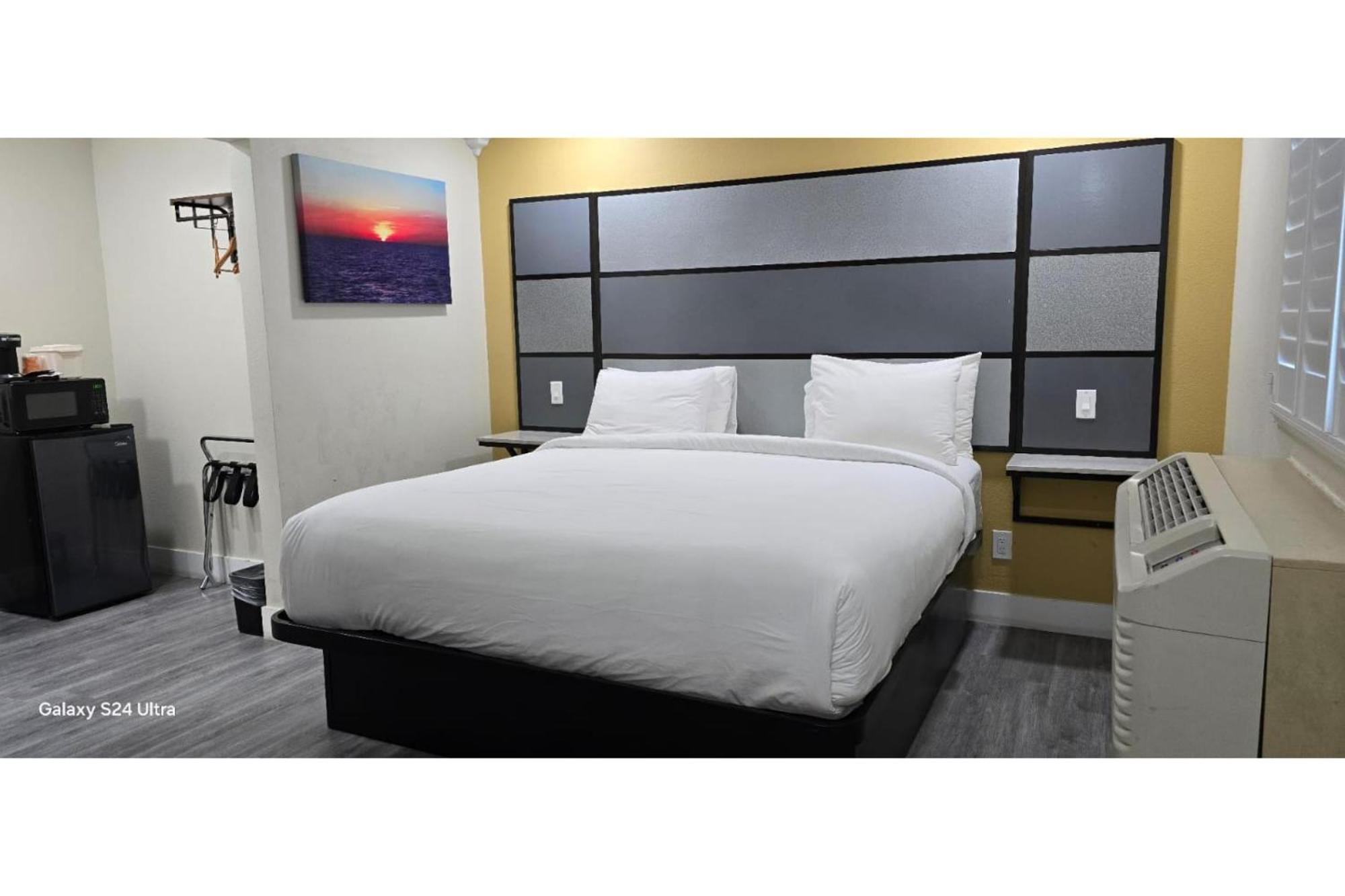 Hotel Avenida Victorville I 15 מראה חיצוני תמונה